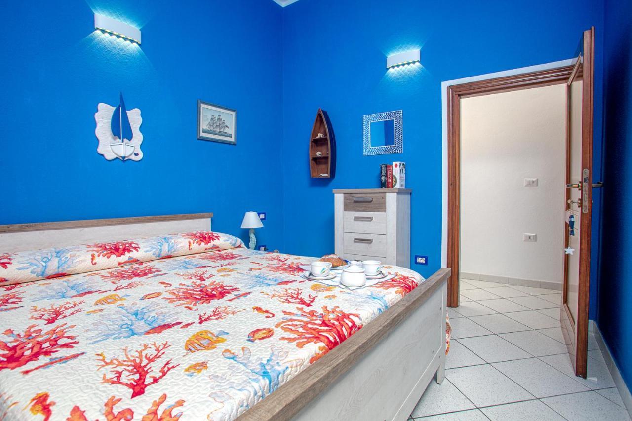 Hotel Vincent House Santa Teresa Gallura Exterior foto